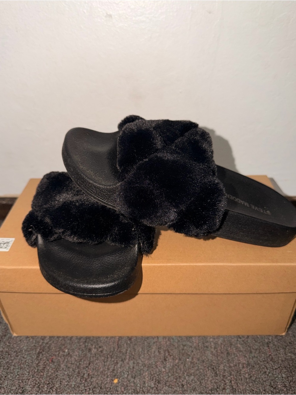 Steve Madden Black Fuzzy Slide Sandals